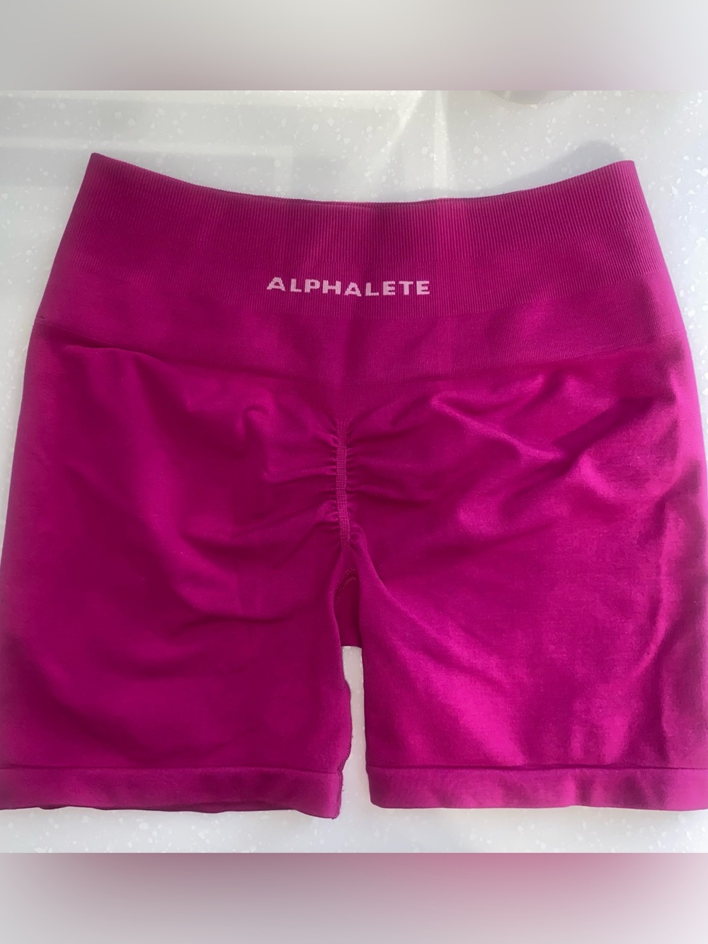 Alphalete Women’s Magenta Seamless Bike Shorts